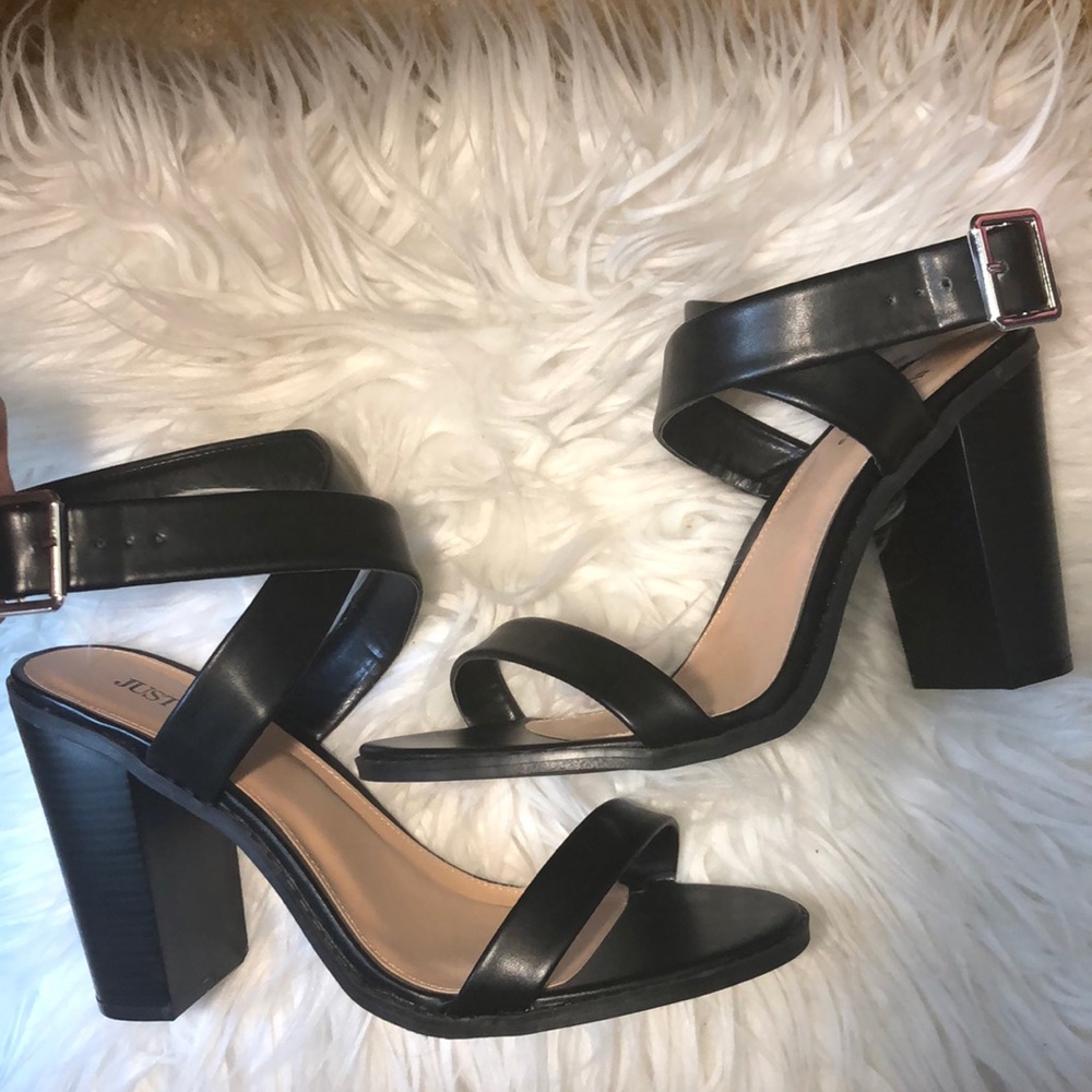 Strappy black heel